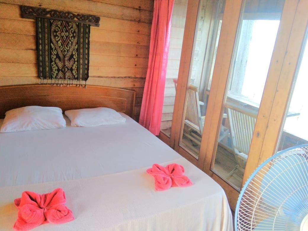 Bintan Laguna Restaurant And Resort Телукбакау Экстерьер фото